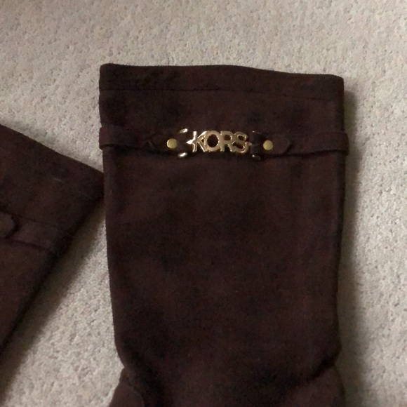Michael Kors "suede" boots! - Picture 3 of 7